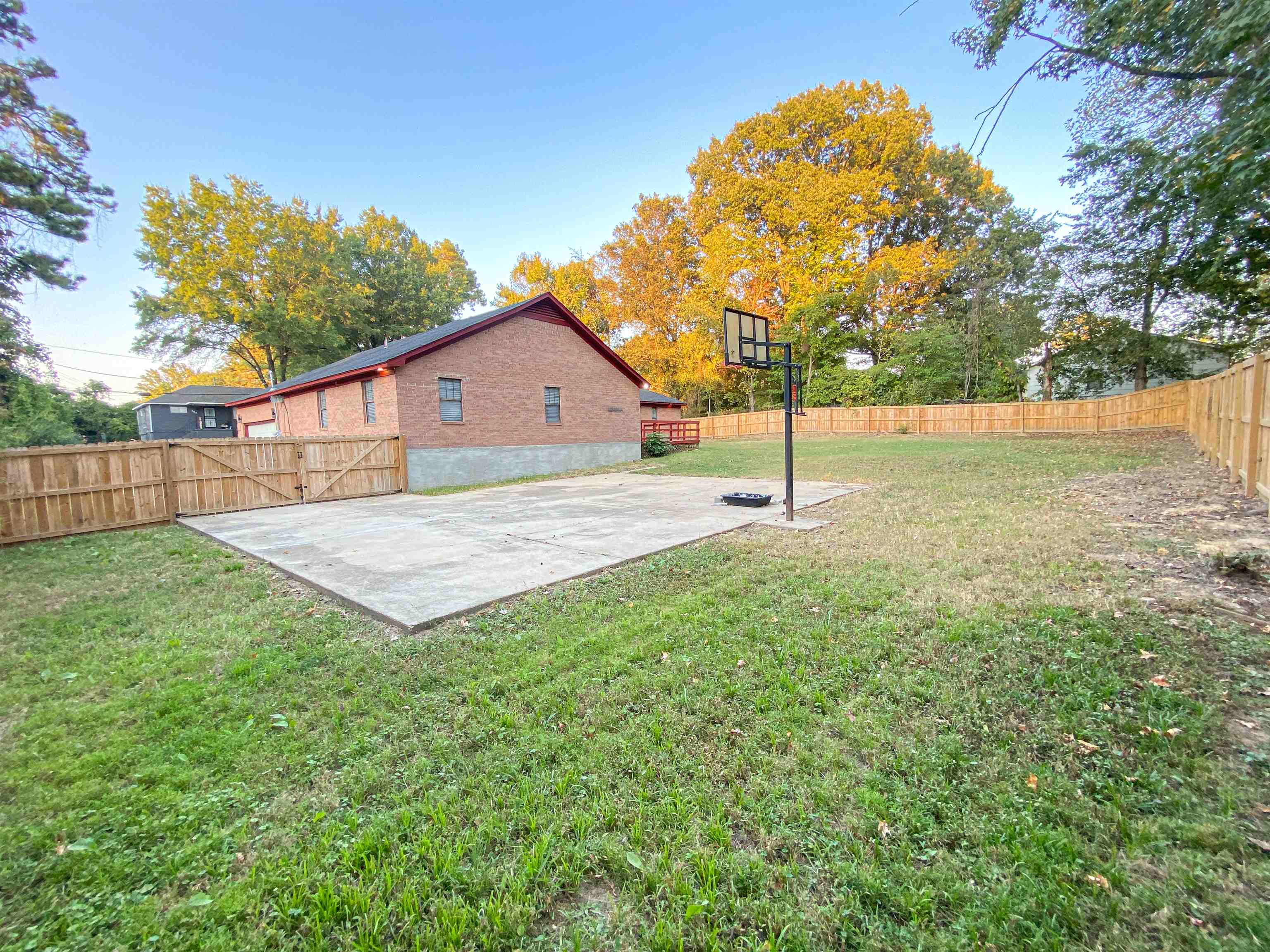 157 Pickett Road Memphis, TN 38109 - Photo 23 of 24 a house is sitting in middle od the grass