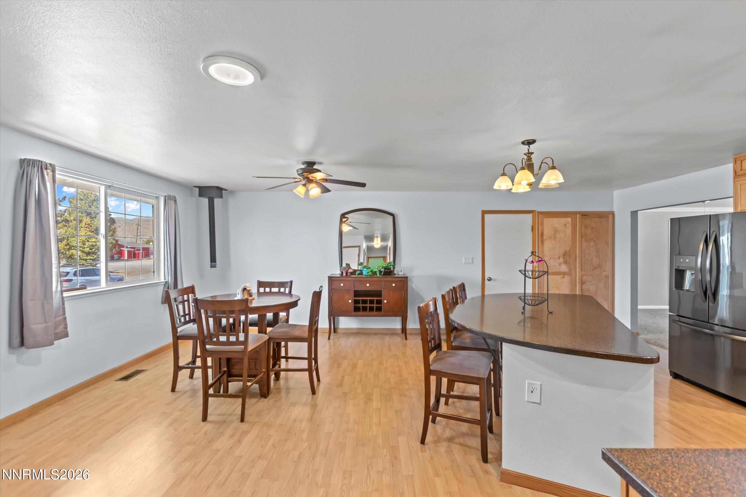 3940 Vireo Court Reno, NV 89508 - Photo 8 of 43 Dining Room/Kitchen