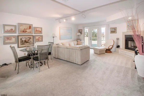 $22,500 | 7701 Atlantic Avenue, Unit 8, Margate City, NJ 08402