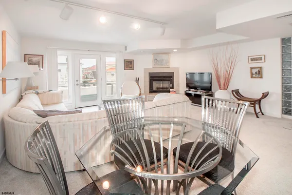 $22,500 | 7701 Atlantic Avenue, Unit 8, Margate City, NJ 08402