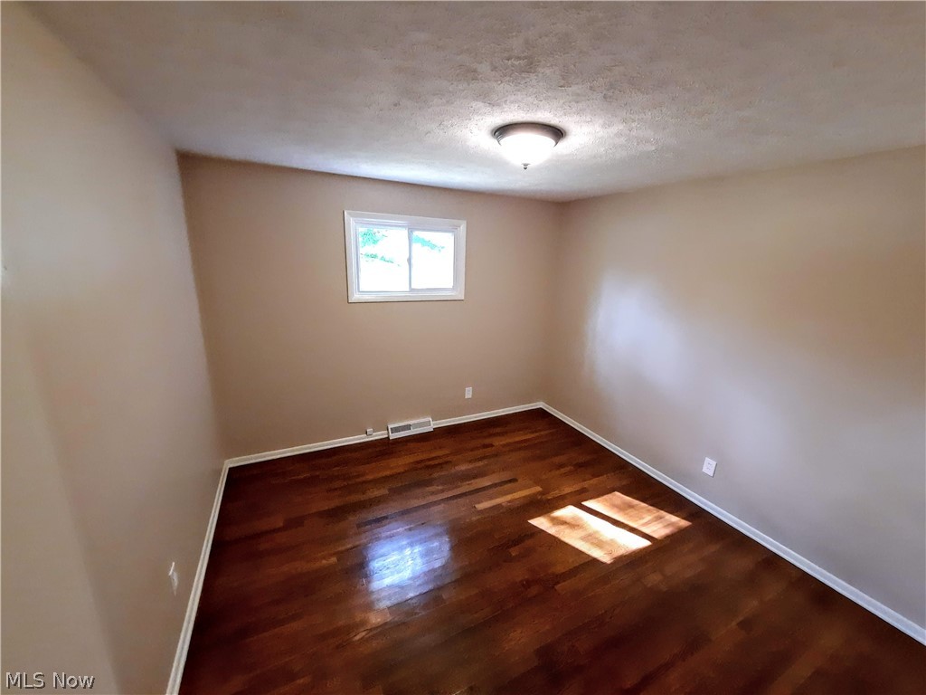 13680 Ruth Drive Strongsville, OH 44136 - Photo 15 of 21 Gallery Image 15