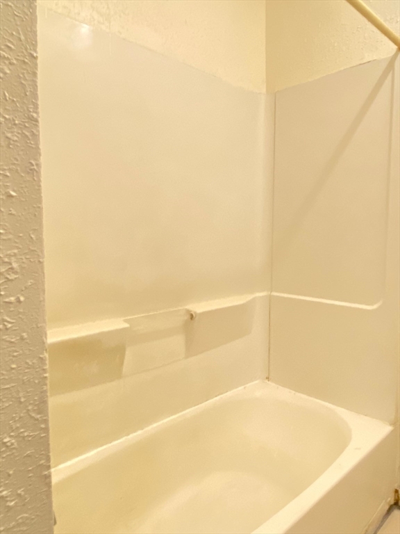 31-33 Hunt Street Springfield, MA 01108 - Photo 14 of 18 Gallery Image 14