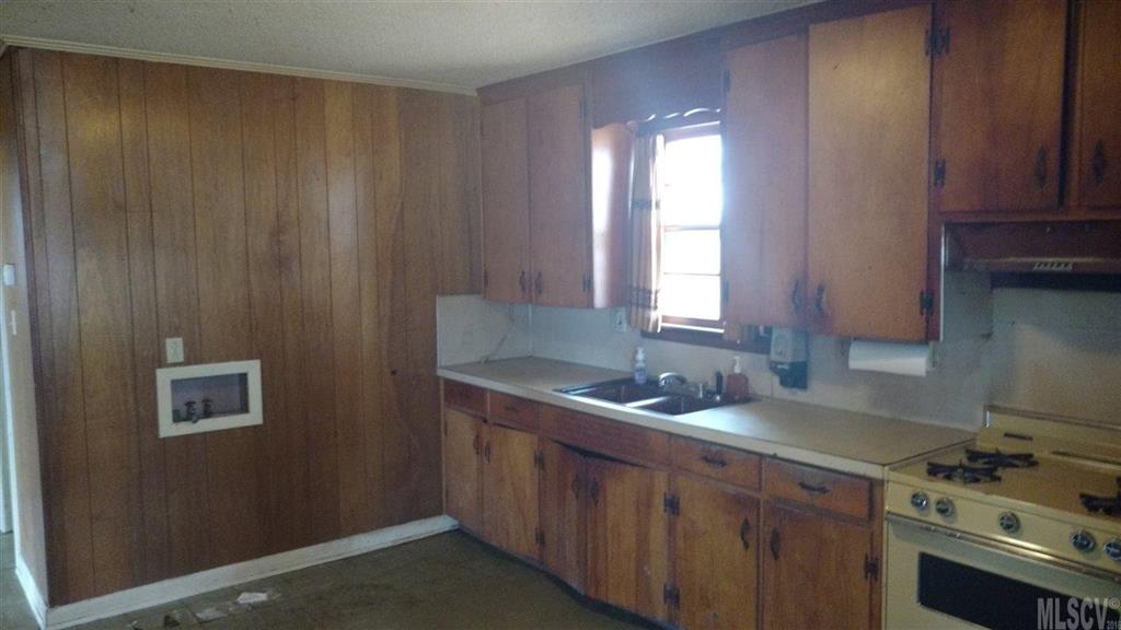3240 Spencer Road Conover, NC 28613 - Photo 5 of 8 Gallery Image 5