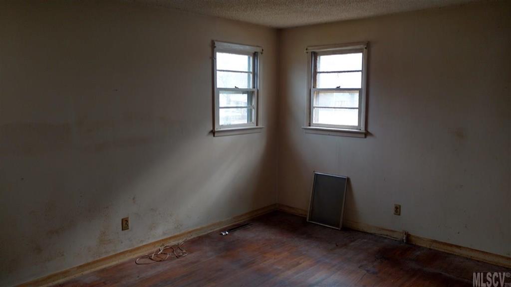3240 Spencer Road Conover, NC 28613 - Photo 6 of 8 Gallery Image 6