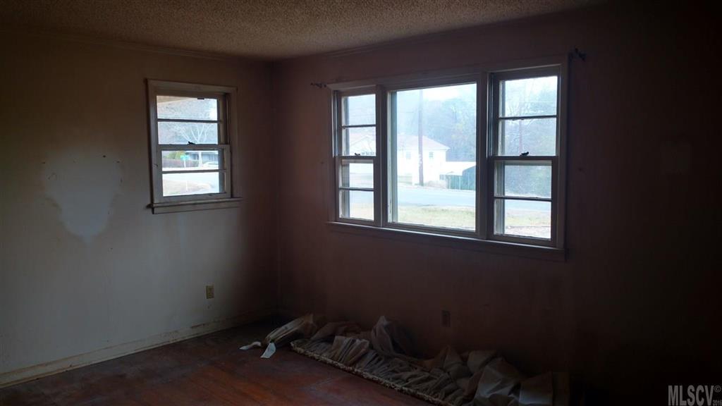 3240 Spencer Road Conover, NC 28613 - Photo 7 of 8 Gallery Image 7