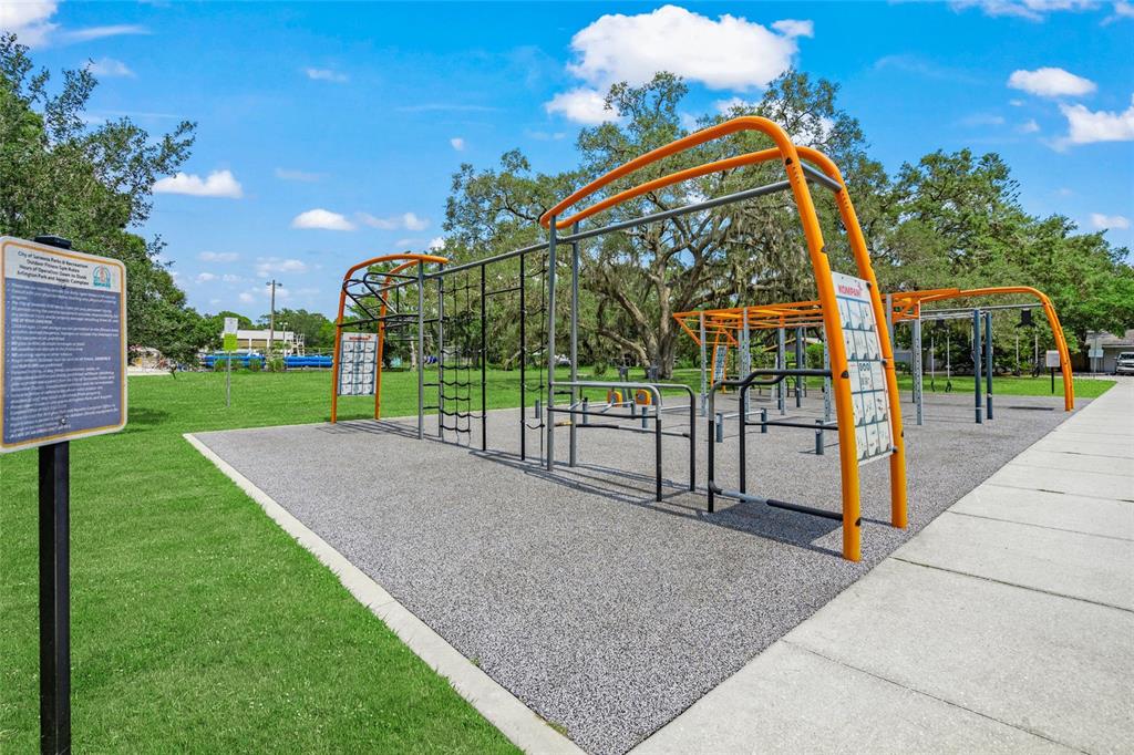 2343 Prospect Street Sarasota, FL 34239 - Photo 28 of 33 a view of a park with entertaining space