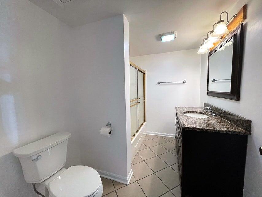 212 East Washington Street, Unit UPPR Delavan, WI 53115 - Photo 8 of 8 20220913142058869267000000-o