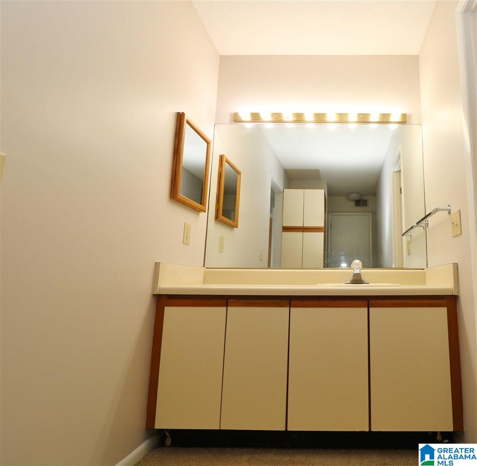112 Paradise Isle, Unit 112 Riverside, AL 35135 - Photo 17 of 37