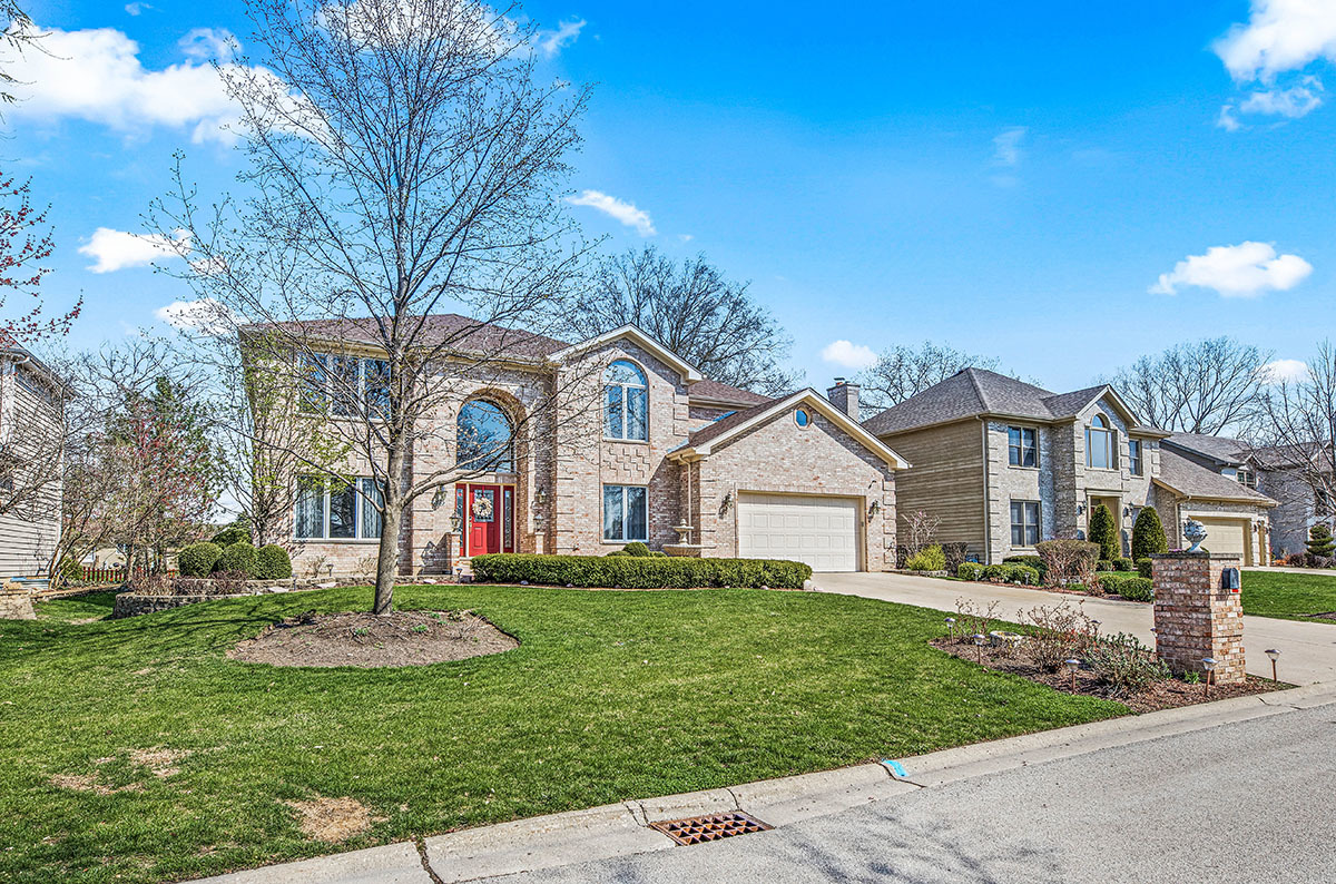375 Crestwood Road Wood Dale, IL 60191 - Photo 3 of 47