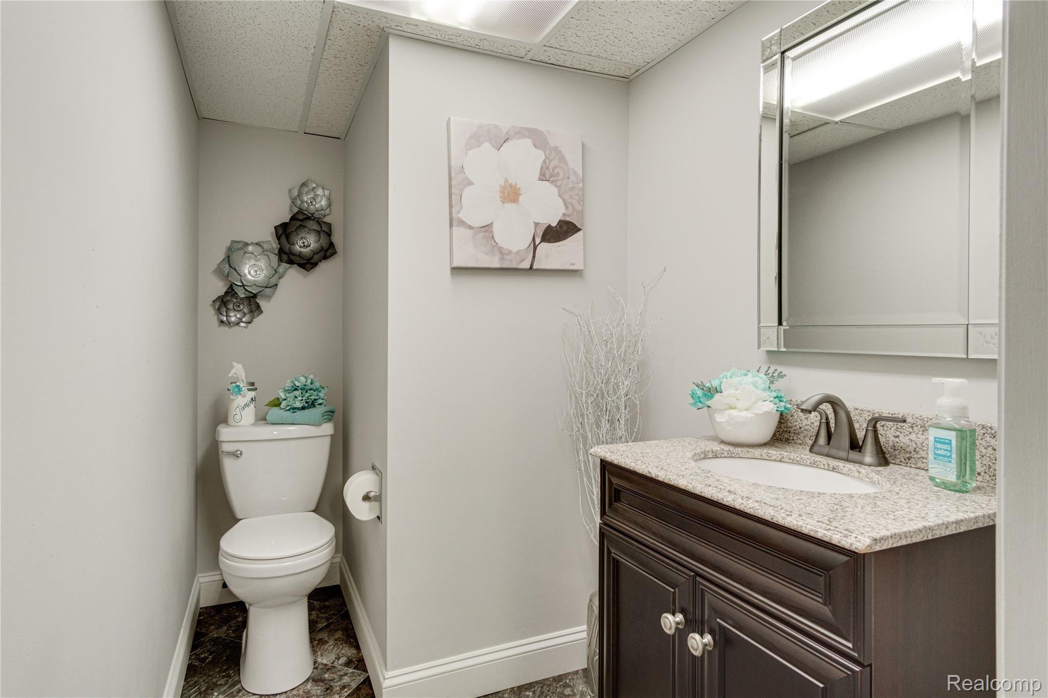 5322 Owen Road Linden, MI 48451 - Photo 24 of 33 Interiors (48 of 54).jpg