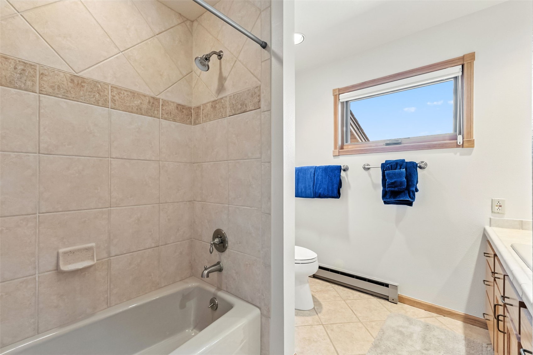 272 Penstemon Road Keystone, CO 80435 - Photo 39 of 50 Ensuite full bathroom for Bedroom #4.