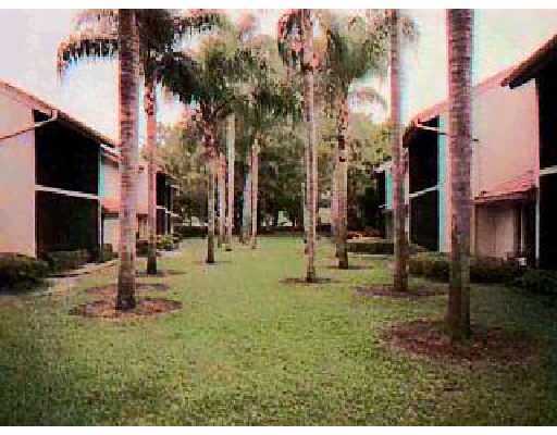 5720 Coach House Circle, Unit B Boca Raton, FL 33486 - Photo 1 of 1 Primary Photo