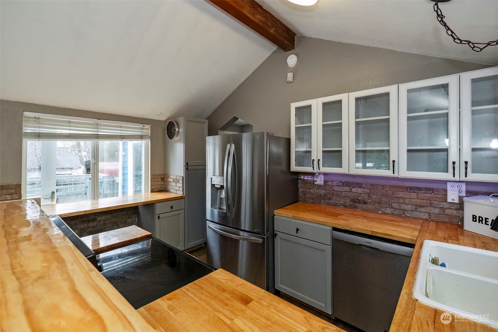 4708 Southeast Horstman Road Port Orchard, WA 98366 - Photo 10 of 37 Gallery Image 10