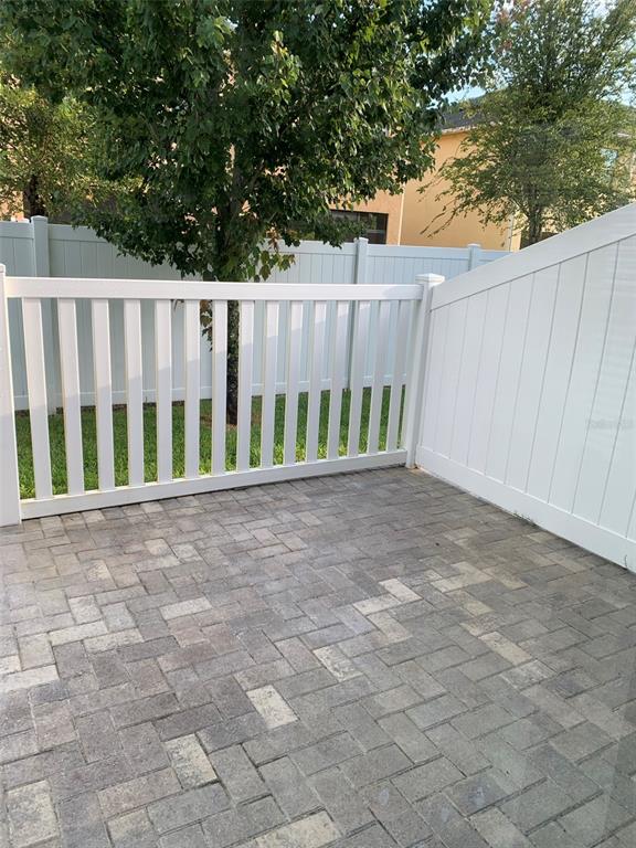 9798 Trumpet Vine Loop Trinity, FL 34655 - Photo 2 of 18