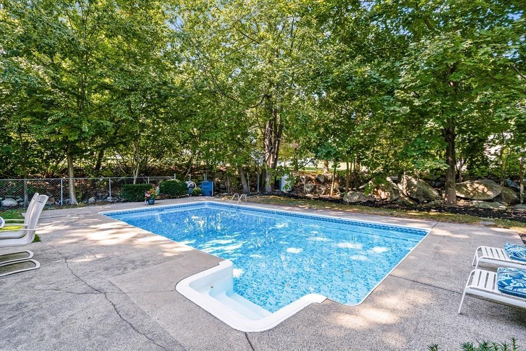 17 Carpenter Road Lynnfield, MA 01940 - Photo 28 of 37