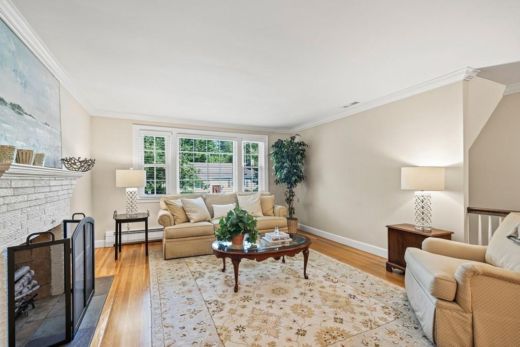 17 Carpenter Road Lynnfield, MA 01940 - Photo 3 of 37