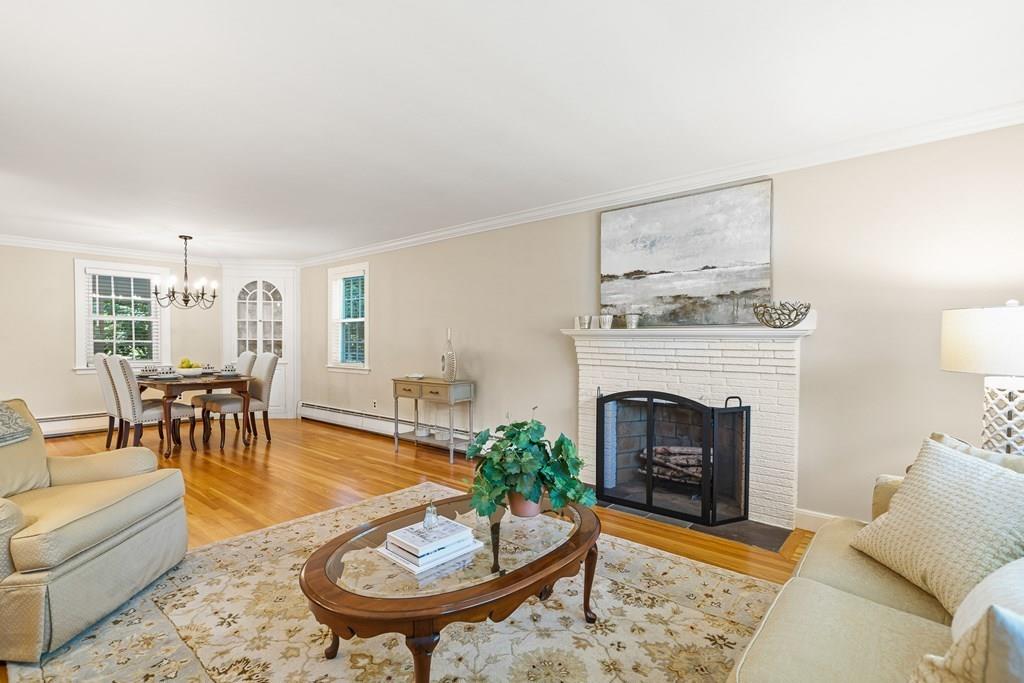 17 Carpenter Road Lynnfield, MA 01940 - Photo 4 of 37