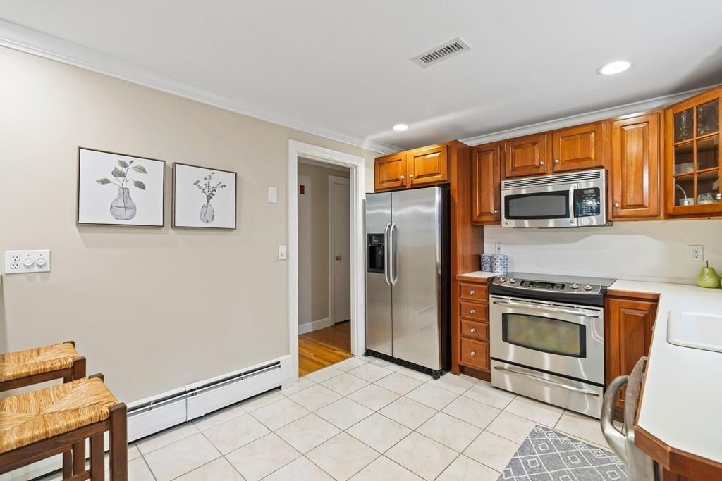 17 Carpenter Road Lynnfield, MA 01940 - Photo 9 of 37