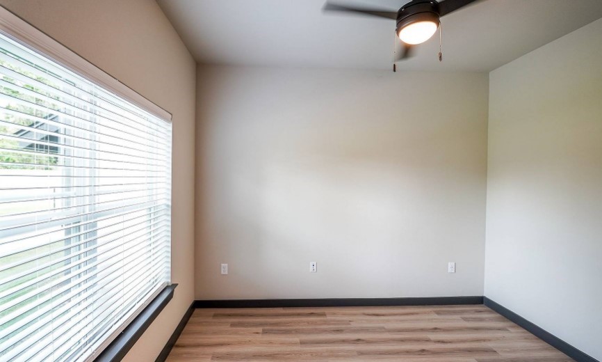2953 Fm2920 Rd Spring, Unit 11206 Spring, TX 77388 - Photo 15 of 36 a view of an empty room and window
