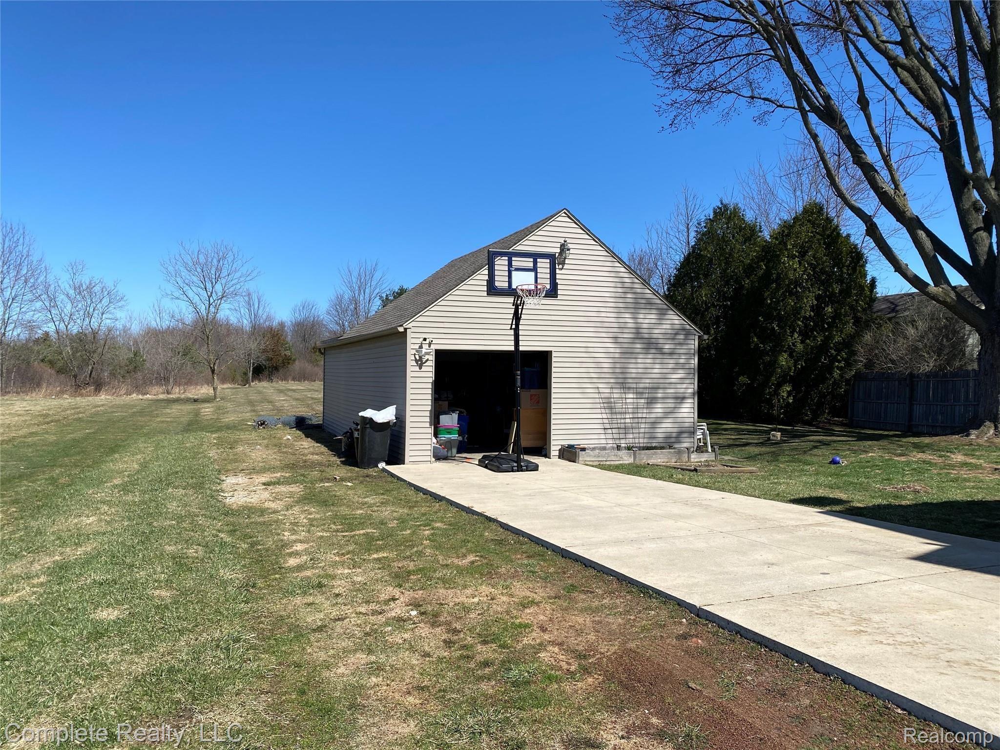 5447 Lapeer Road Burton, MI 48509 - Photo 47 of 61 2021-04-02 12.56