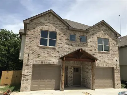 $1,595 | 462 Pecan Hollow Street, Unit 462, Ennis, TX 75119