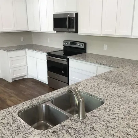 $1,595 | 462 Pecan Hollow Street, Unit 462, Ennis, TX 75119