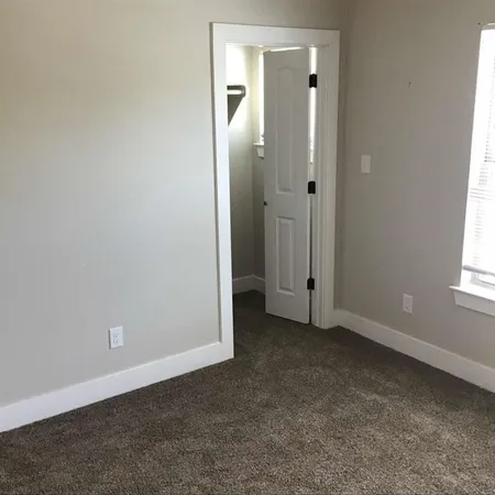 $1,595 | 462 Pecan Hollow Street, Unit 462, Ennis, TX 75119
