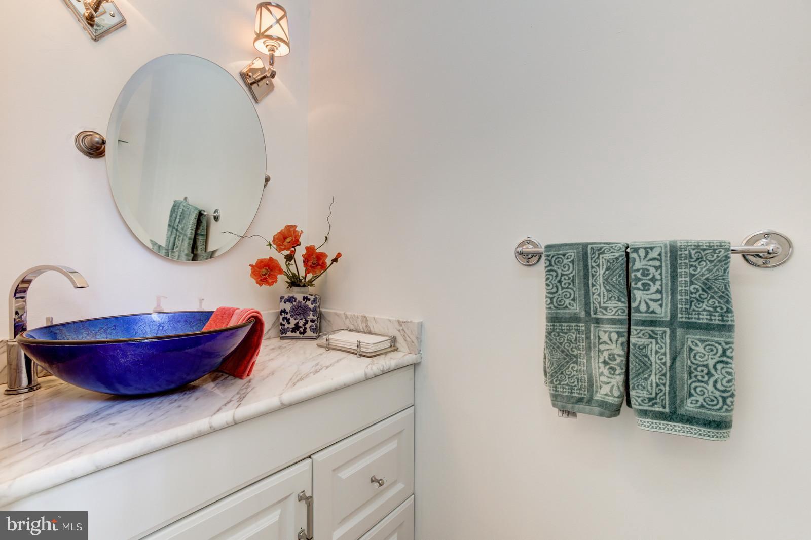 3407 Hidden River View Road Annapolis, MD 21403 - Photo 30 of 47 HALF BATH ON FIRST FLOOW