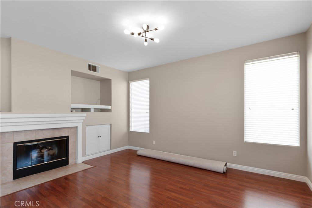 255 Roxanne Lane Corona, CA 92882 - Photo 22 of 30 Family Room