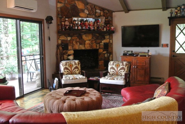 320 Meadow View Road Glade Valley, NC 28627 - Photo 4 of 12 Gallery Image 4