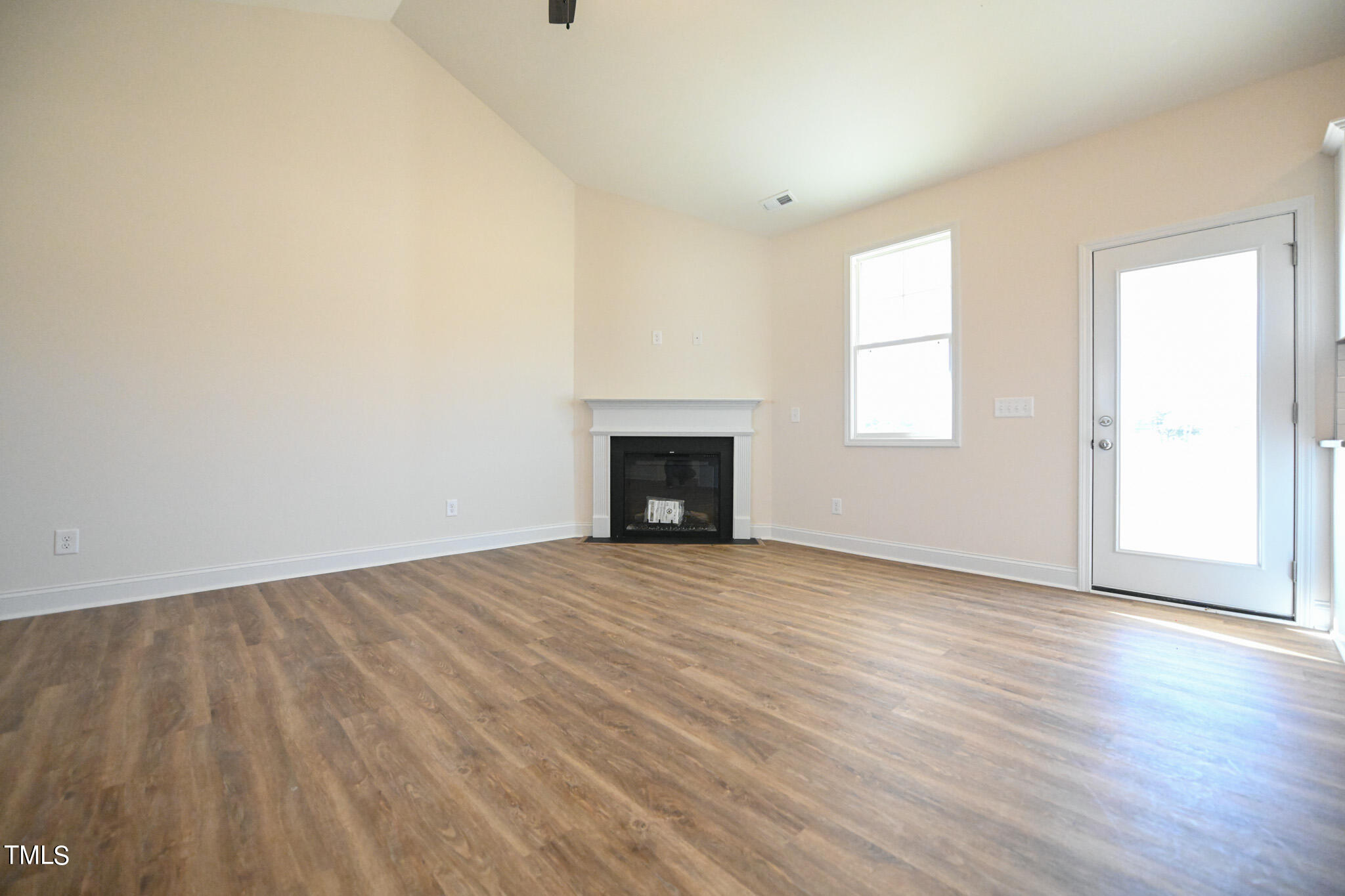 147 Johnson Ridge Way Four Oaks, NC 27524 - Photo 7 of 28 007