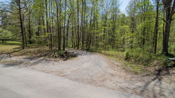 $249,900 | 1044 Deer Ridge Road, Kingston Springs, TN 37082