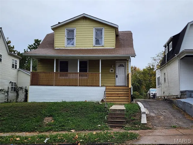 $199,900 | 4926 Wren Avenue, St. Louis, MO 63120