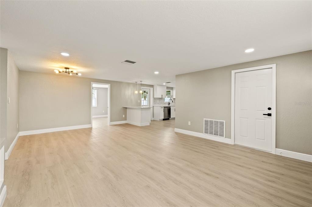 7120 Mayfield Drive Port Richey, FL 34668 - Photo 9 of 45 Gallery Image 9