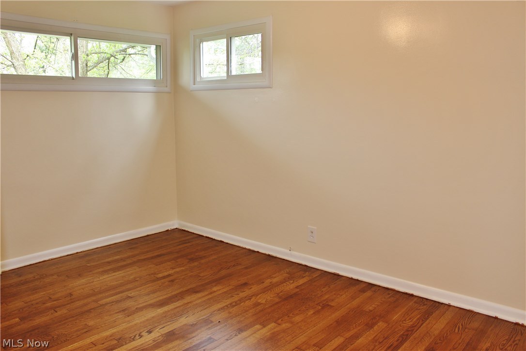 10702 Chillicothe Road Kirtland, OH 44094 - Photo 19 of 25 Bedroom 3, painted and floor refinished.
