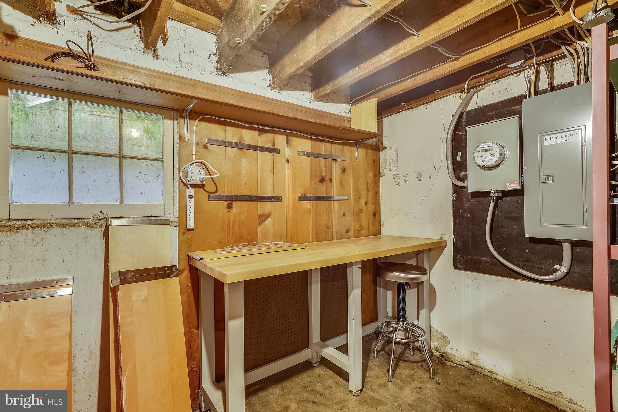 57 Murdock Road Baltimore, MD 21212 - Photo 30 of 44 Work room with work bench