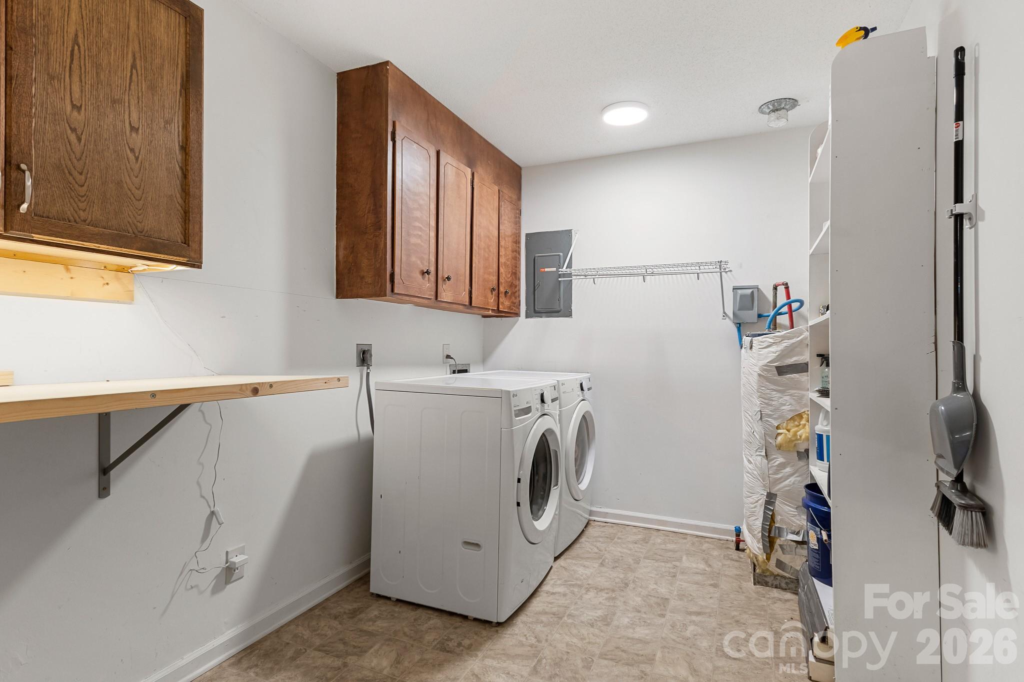 9118 Windjammer Drive Tega Cay, SC 29708 - Photo 17 of 48