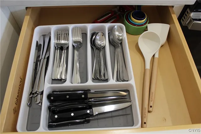 $2,400 | 110 Hotel Street, Unit 2, Utica, NY 13502