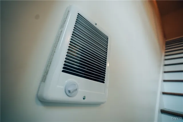 $2,400 | 110 Hotel Street, Unit 2, Utica, NY 13502