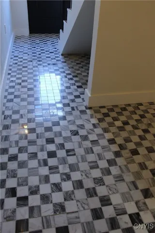 $2,400 | 110 Hotel Street, Unit 2, Utica, NY 13502