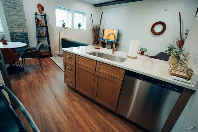 $2,400 | 110 Hotel Street, Unit 2, Utica, NY 13502