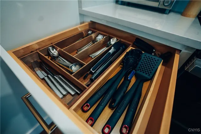 $2,400 | 110 Hotel Street, Unit 2, Utica, NY 13502