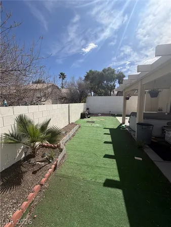 $1,970 | 226 Cimarron Village Way, Henderson, NV 89012