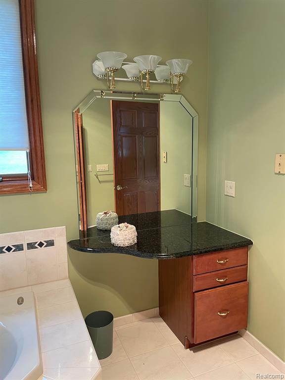 305 East Avon Road Rochester Hills, MI 48307 - Photo 18 of 25