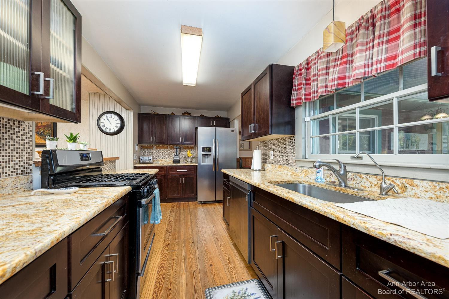 8165 Short Street Clinton, MI 49236 - Photo 11 of 45 Photo 11