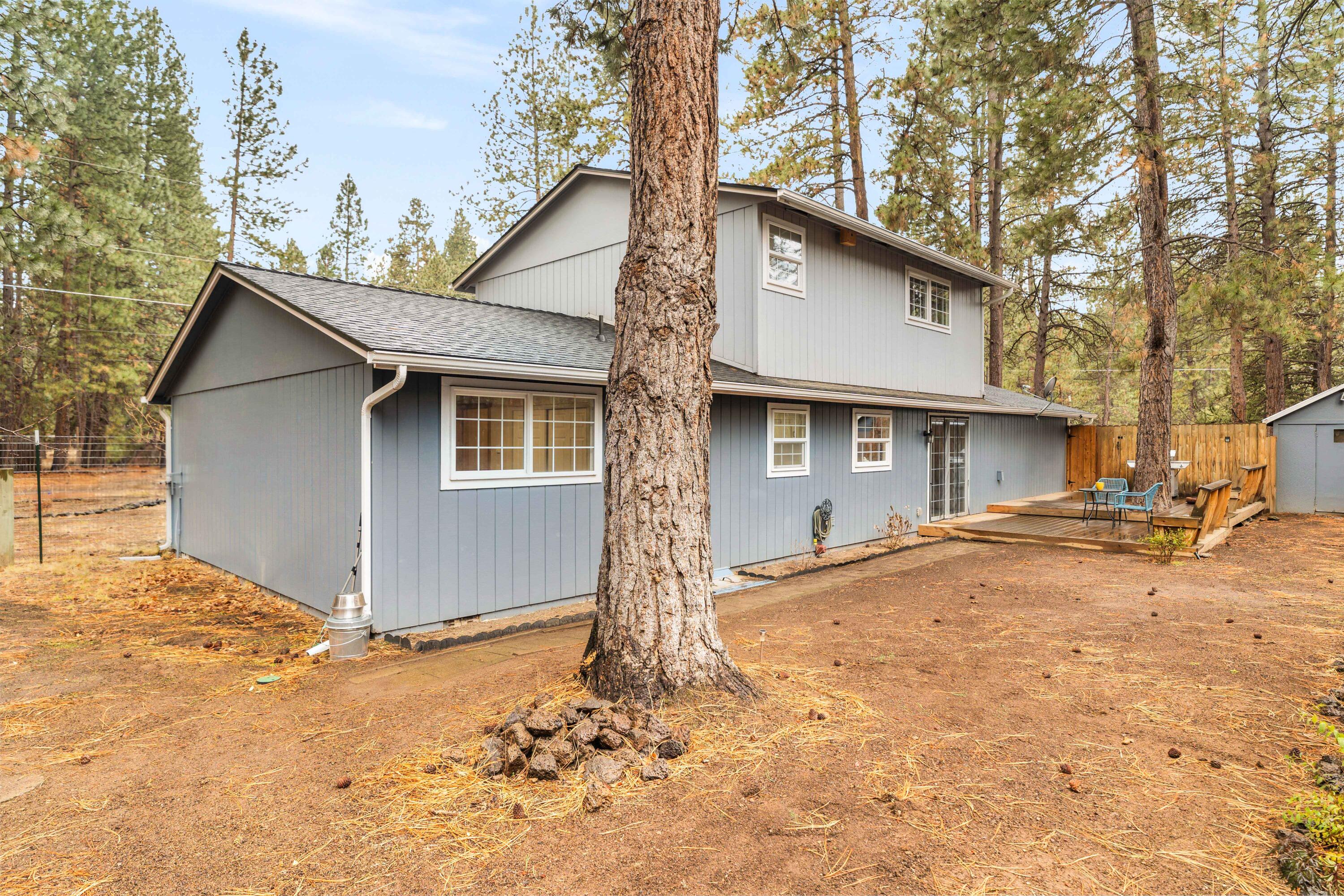 19214 Indian Summer Road Bend, OR 97702 - Photo 22 of 44 23