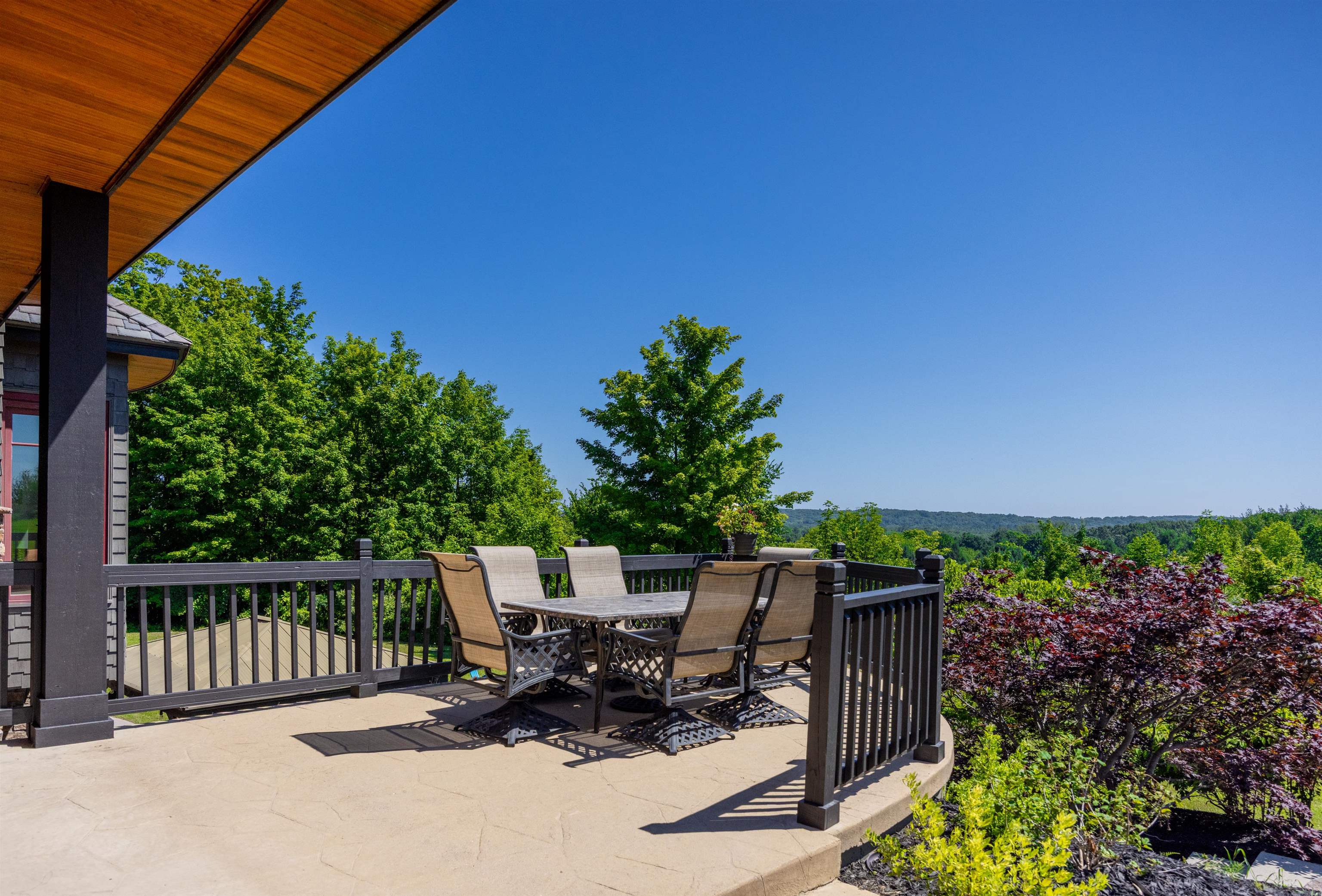 3888 Swaney Road Traverse City, MI 49686 - Photo 13 of 98