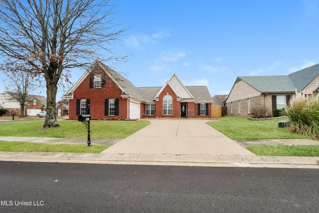 $2,350 | 5665 Deer Ridge Drive, Southaven, MS 38672