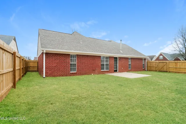 $2,350 | 5665 Deer Ridge Drive, Southaven, MS 38672
