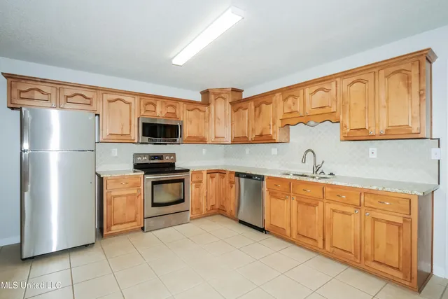 $2,350 | 5665 Deer Ridge Drive, Southaven, MS 38672